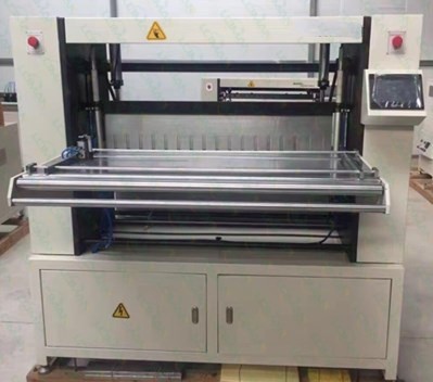 LMCZ55-1050- II Non-woven filter paper knife pleating machine